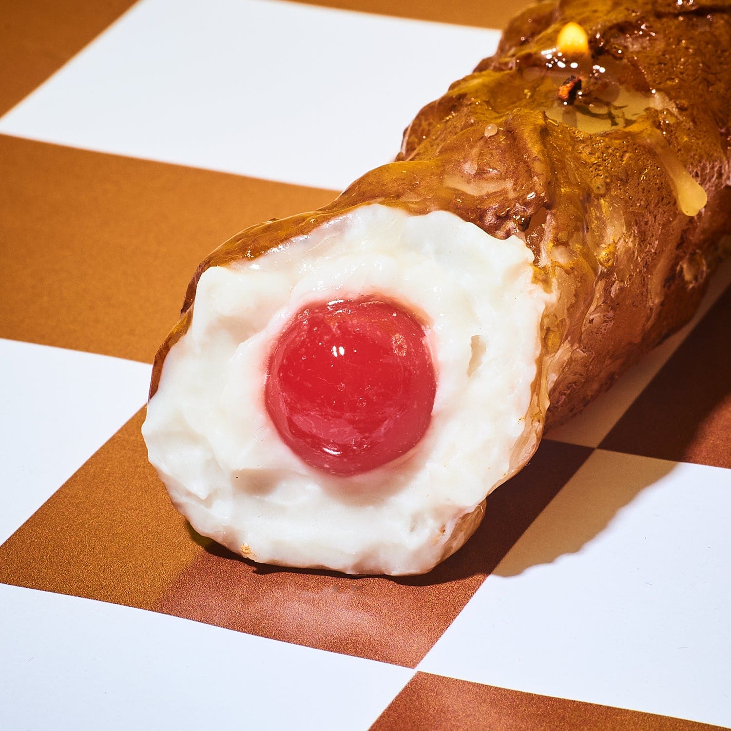 Cannoli Pastry Candle - Image 2