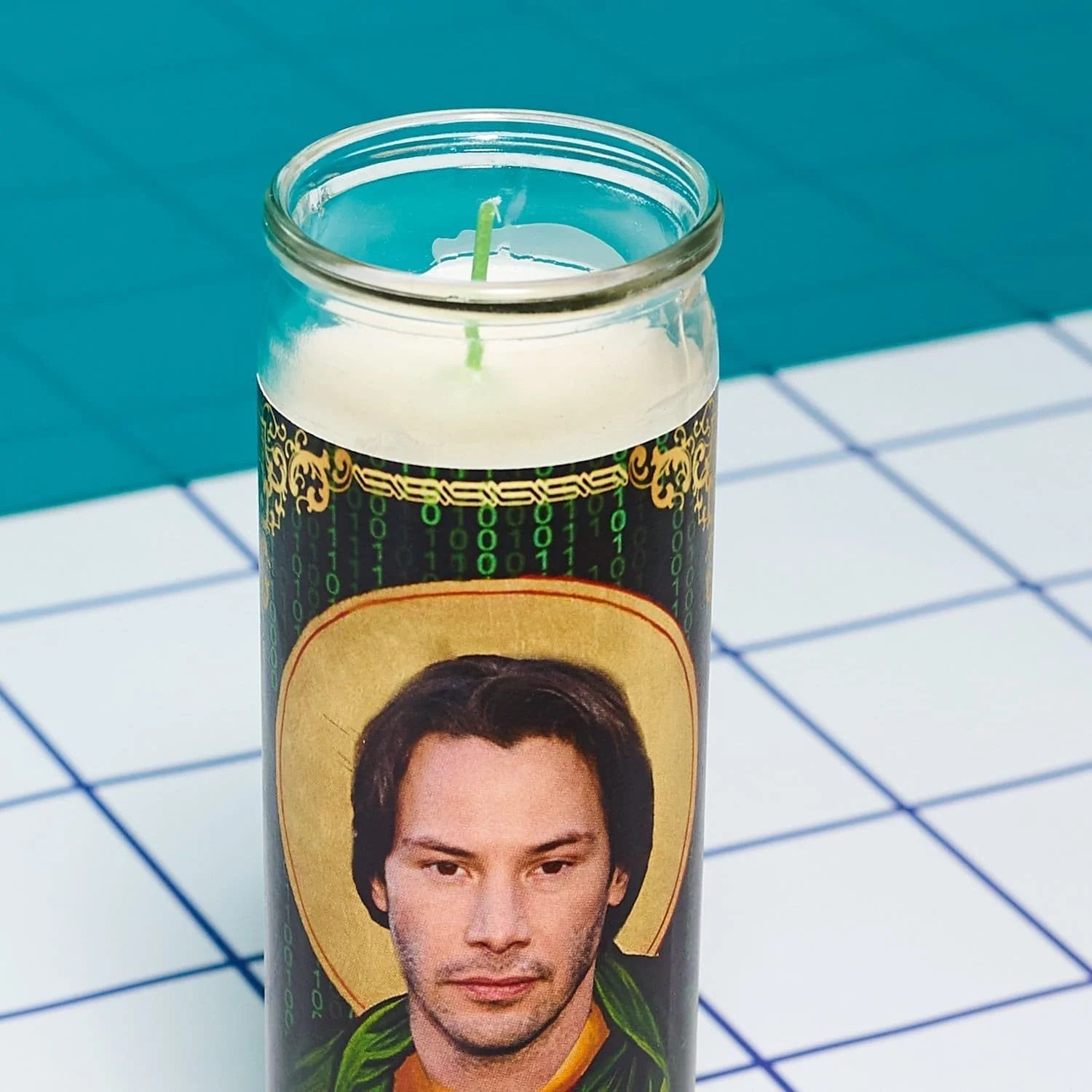 Keanu Reeves Pillar Candle - Image 4