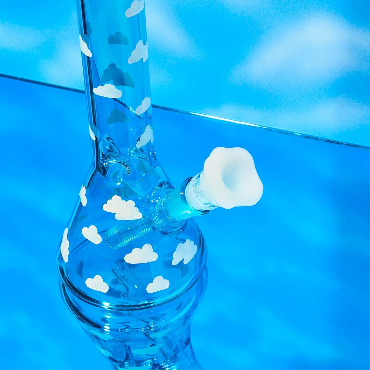 Canna Style Dreamy Cloud Bong - Image 3