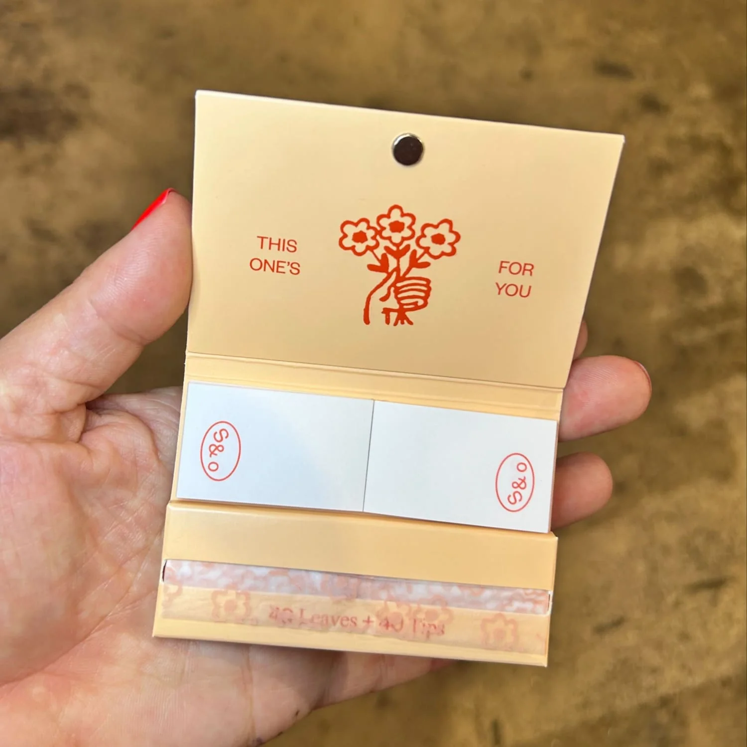 Pink Rolling Papers with Tips - Image 2