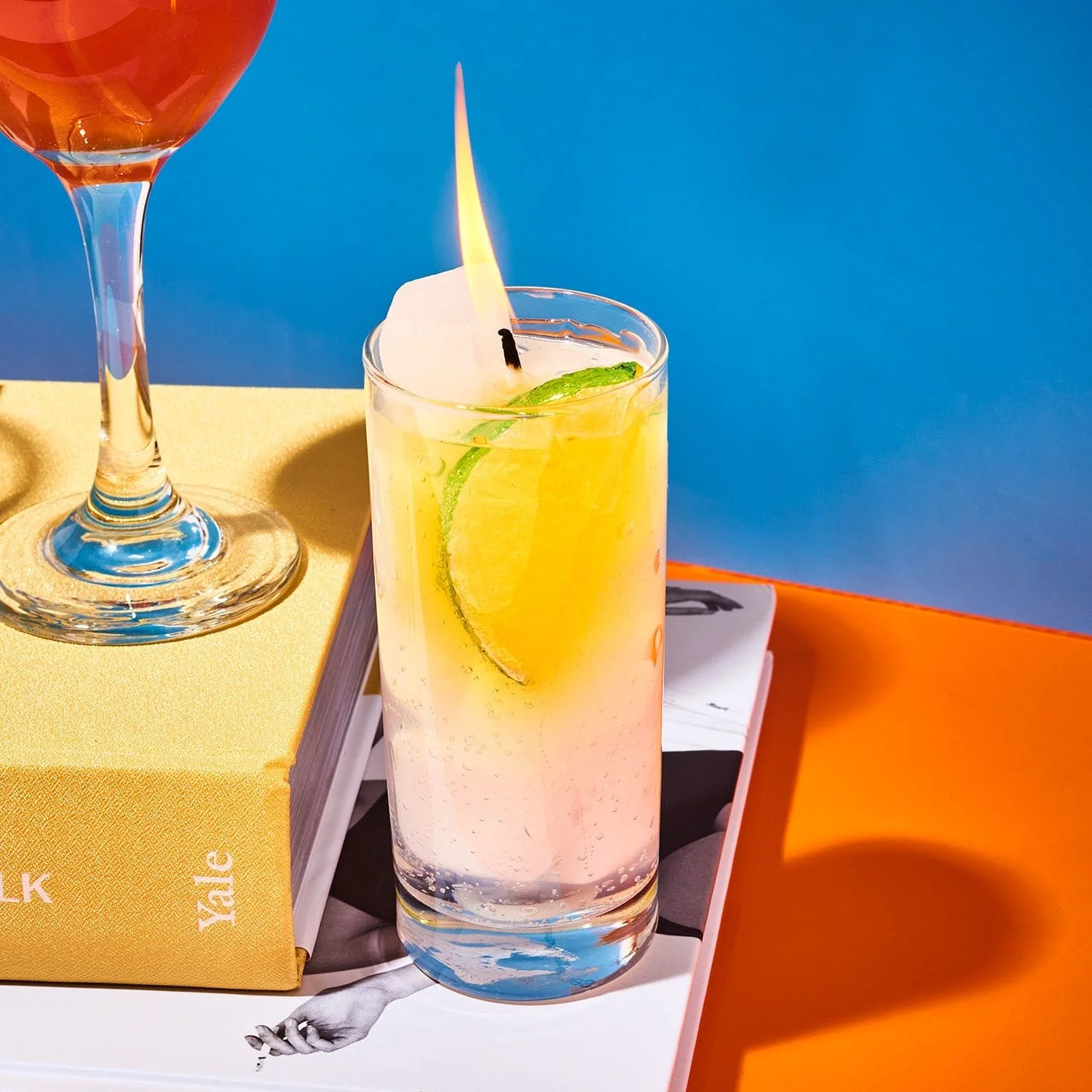 Friends NYC Vodka Soda Candle - Image 3