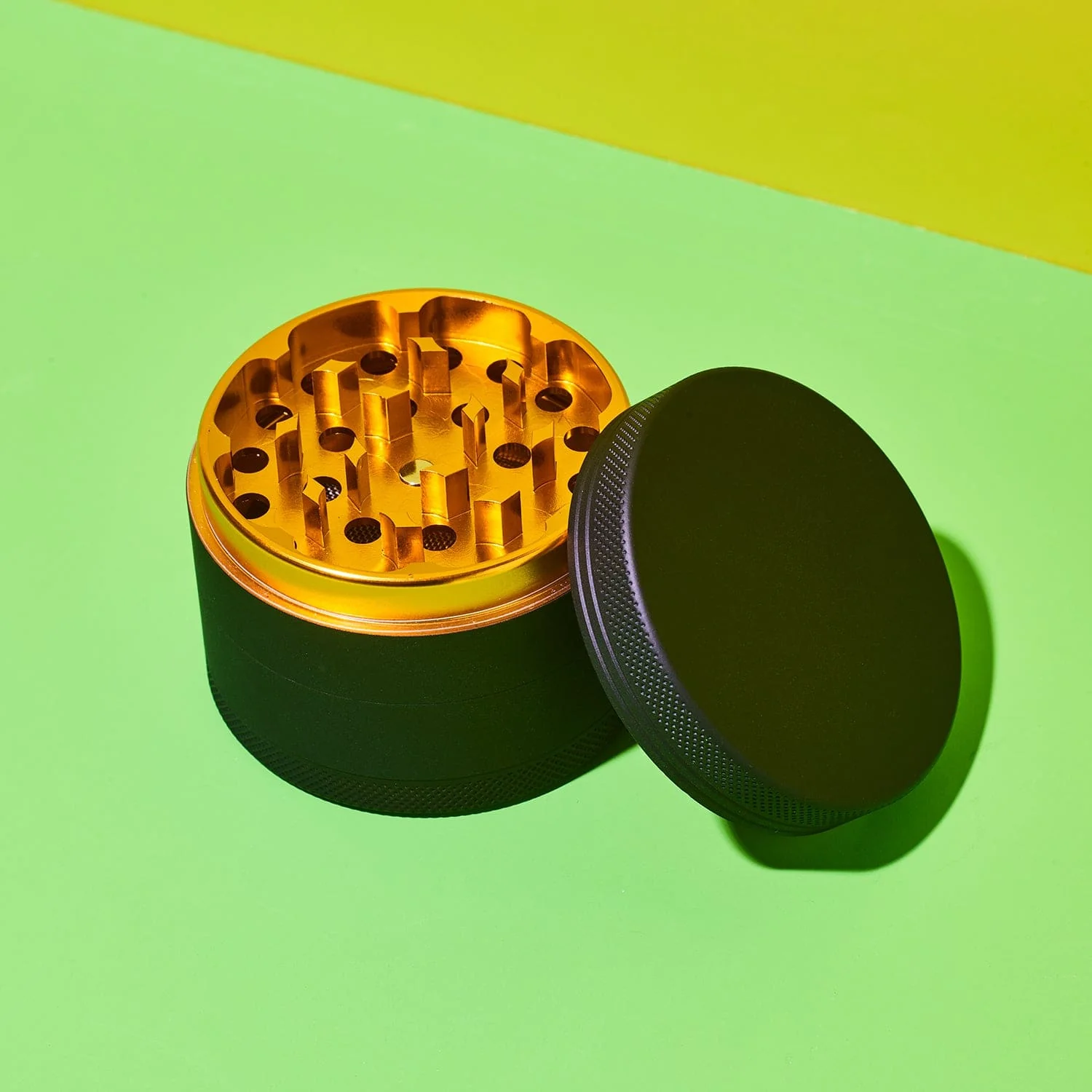 Matte Finished Grinder - Black - Image 2