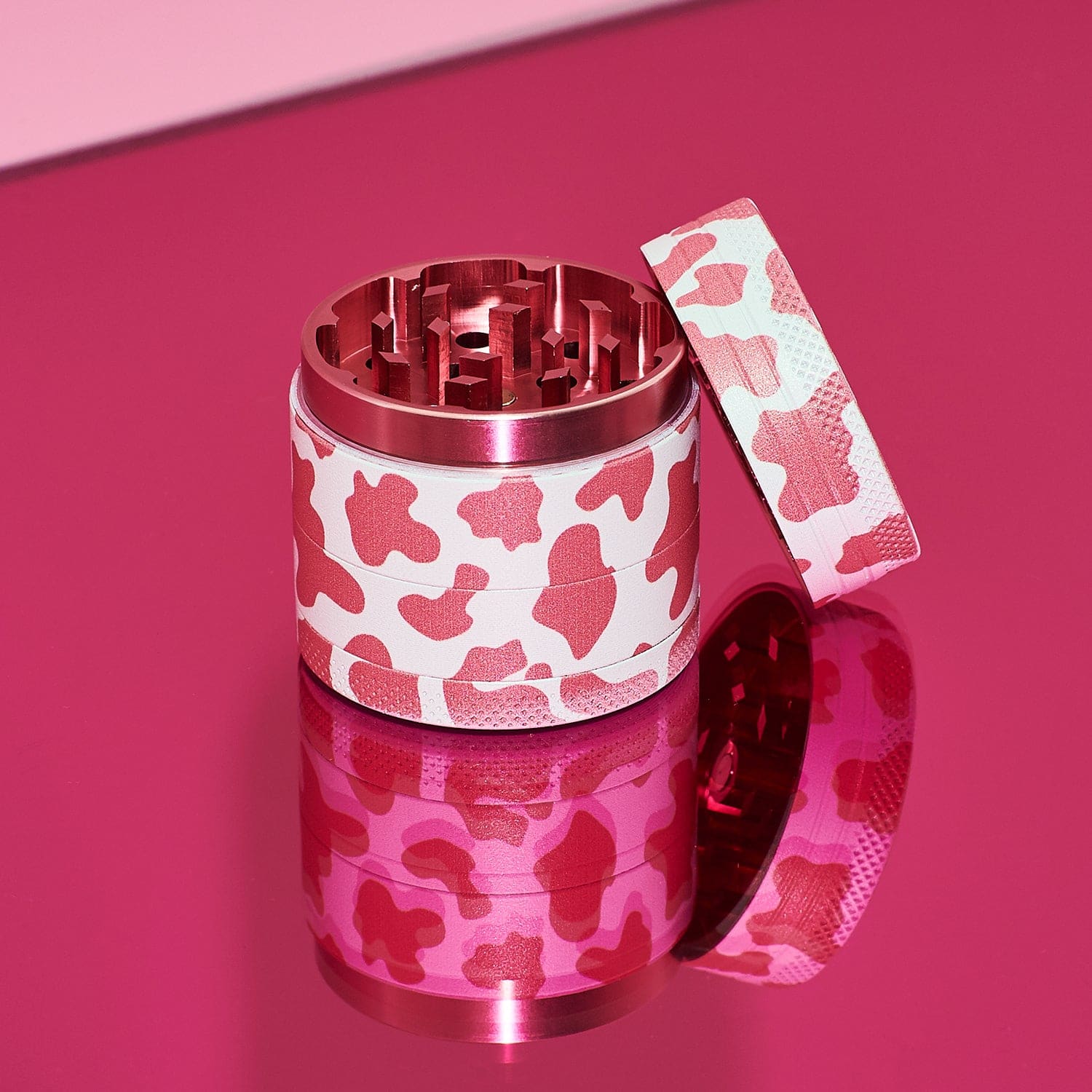 Canna Style Mini Pink Cow Print Grinder - Image 2
