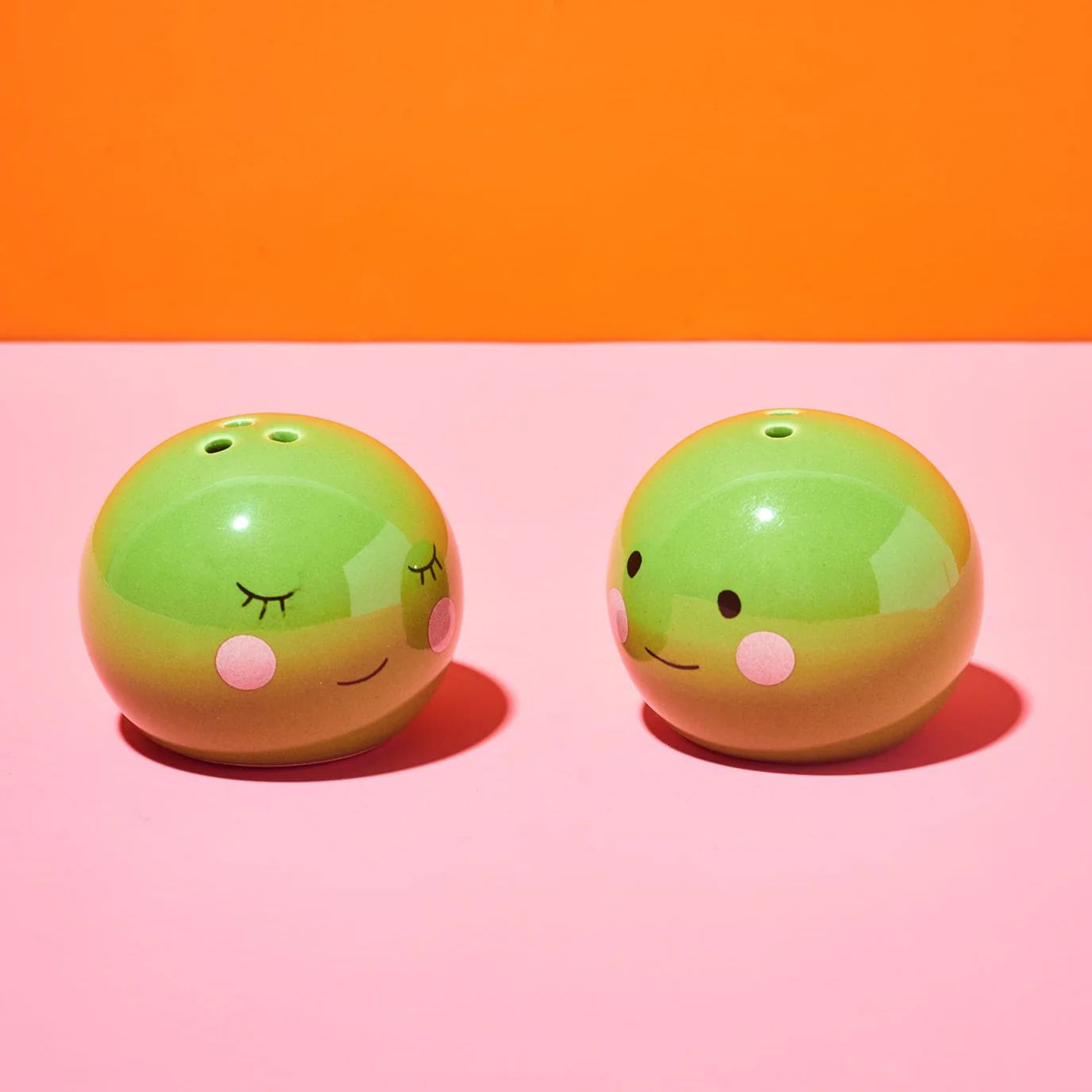 Peas in a Pod Salt and Pepper Shakers - Image 2