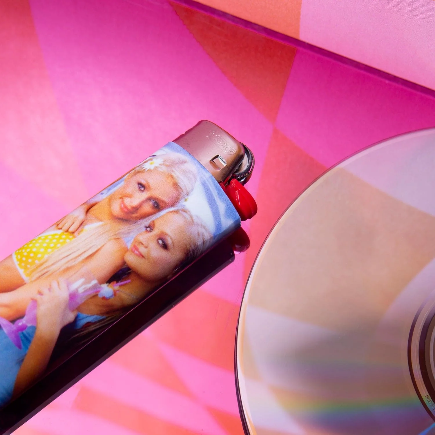 Friends NYC Pop Star Lighter - Simple Life - Image 9