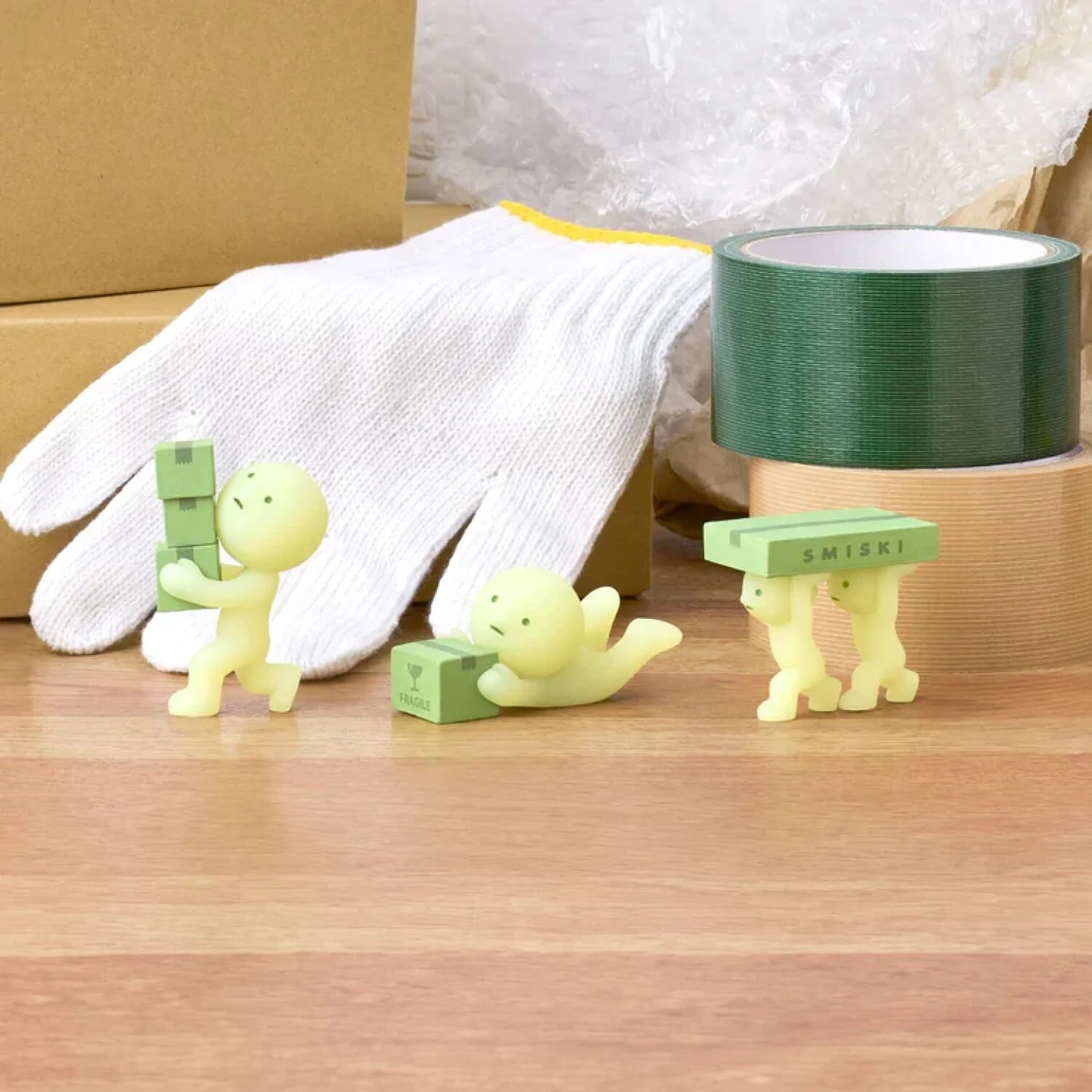 Smiski Mini Figurine - Moving - Image 5