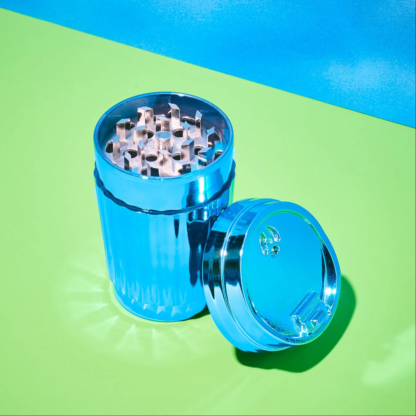 Trash Can Grinder Blue